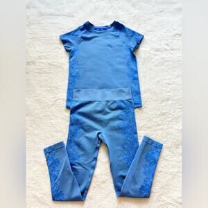 Girls sport costume 2 pieces top/ leggings size 7-8 years